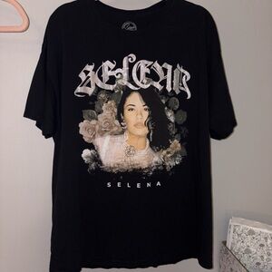 Selena Graphic Black T-Shirt vintage large